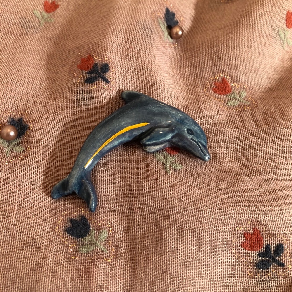 Dolphin pin